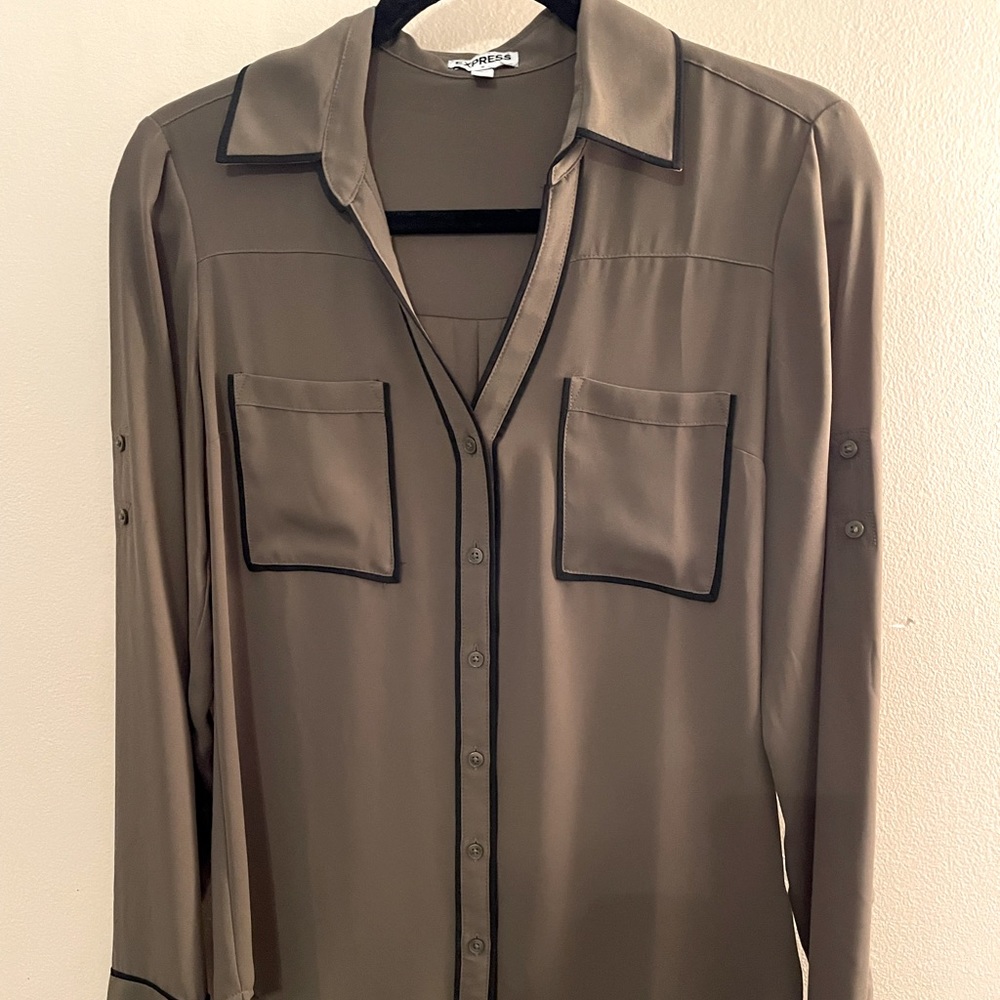 Express womens small, olive, Portofino shirt